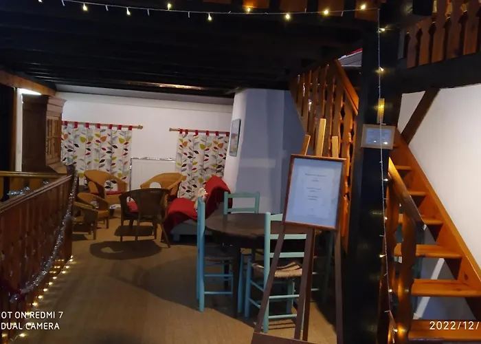 Maison De Maitre Nyaraló *